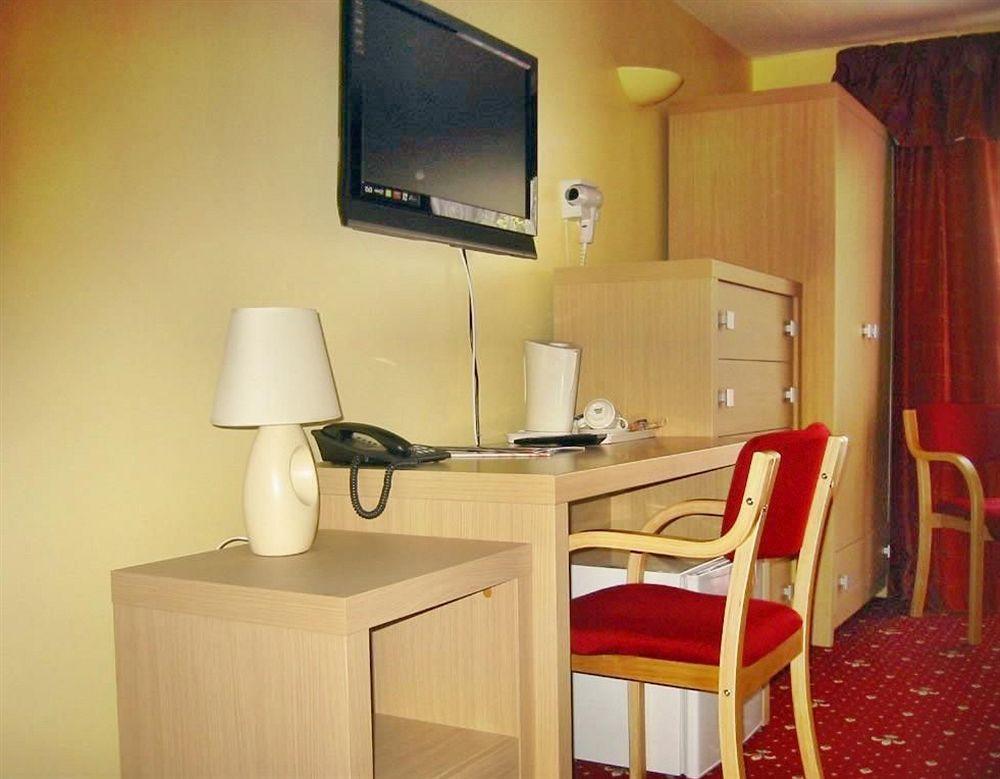 The Langham Hotel Northampton Extérieur photo